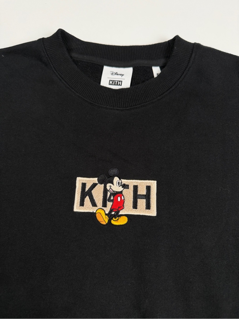 Kith Disney Embroidered Mickey Mouse Crewneck Sweatshirt Medium Black - Picture 4 of 10